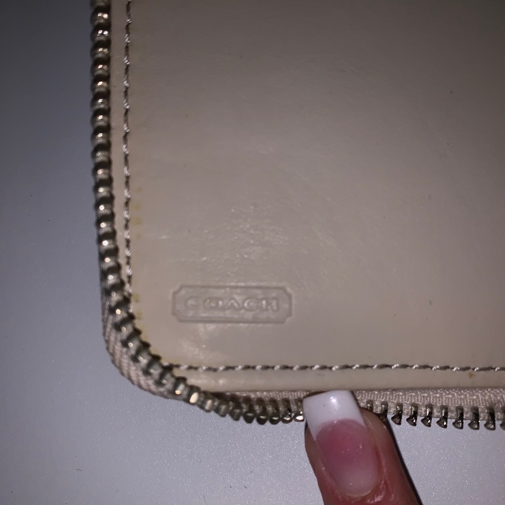 SOLD!!!!Coach wristlet - Picture 3 of 7